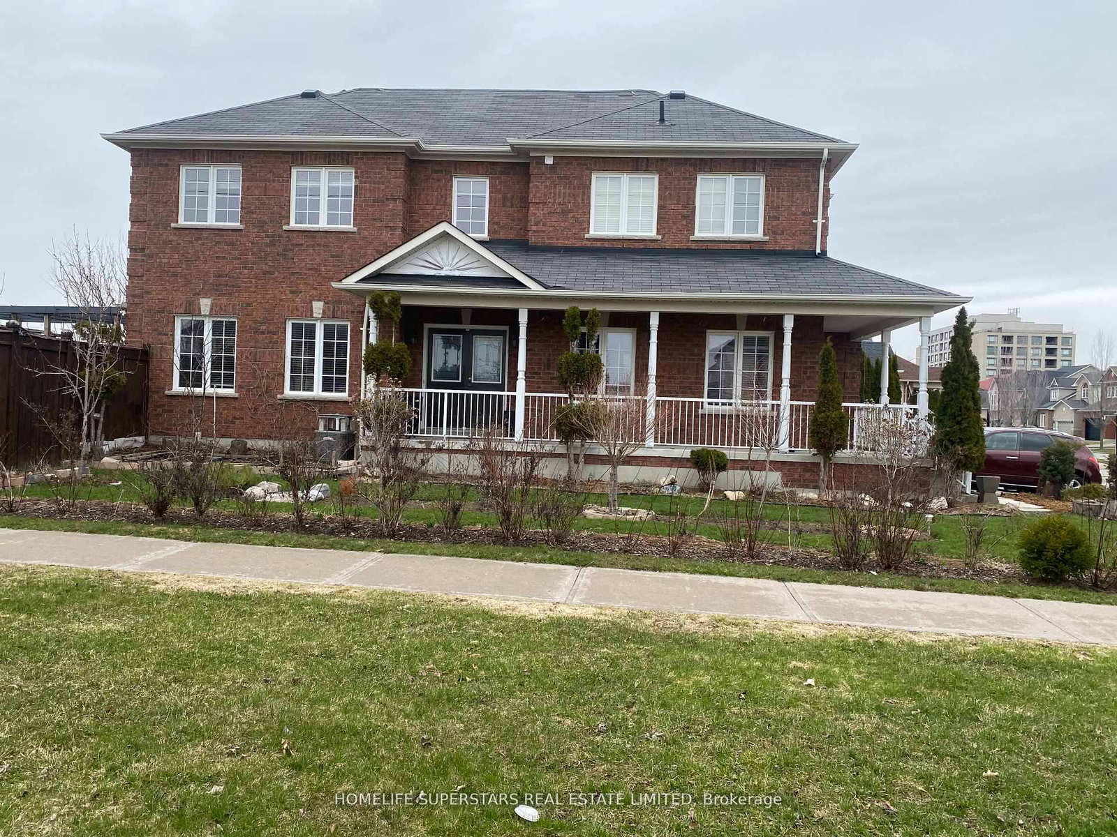 1316-macinally-court-oshawa-ontario-e13432252