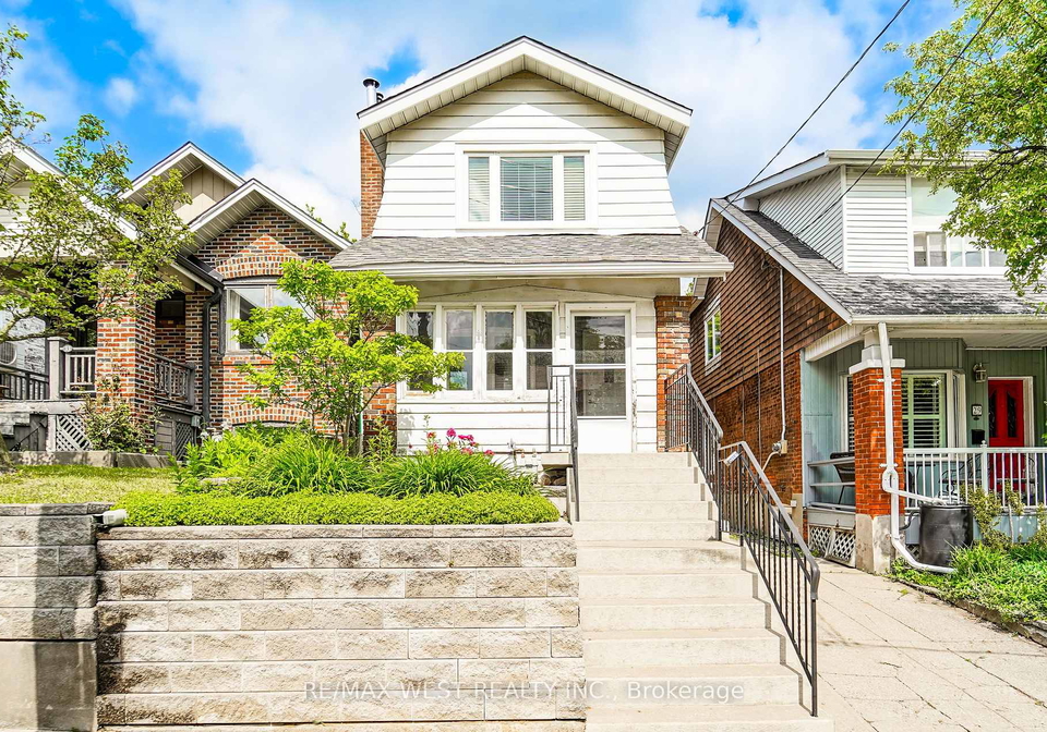 31-woodmount-avenue-east-york-ontario-e13432534