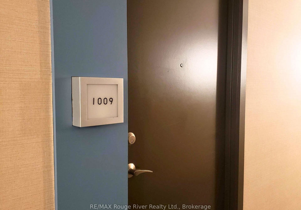 1600-charles-street-whitby-ontario-e13432834