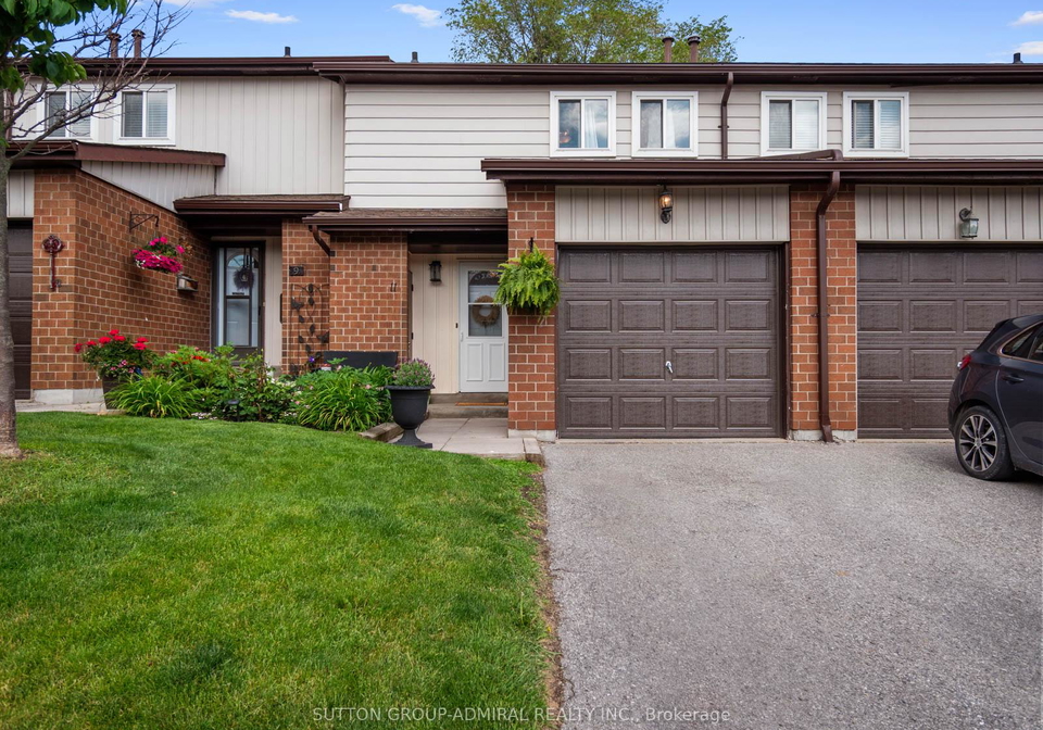 11-jacques-lane-ajax-ontario-e13432982