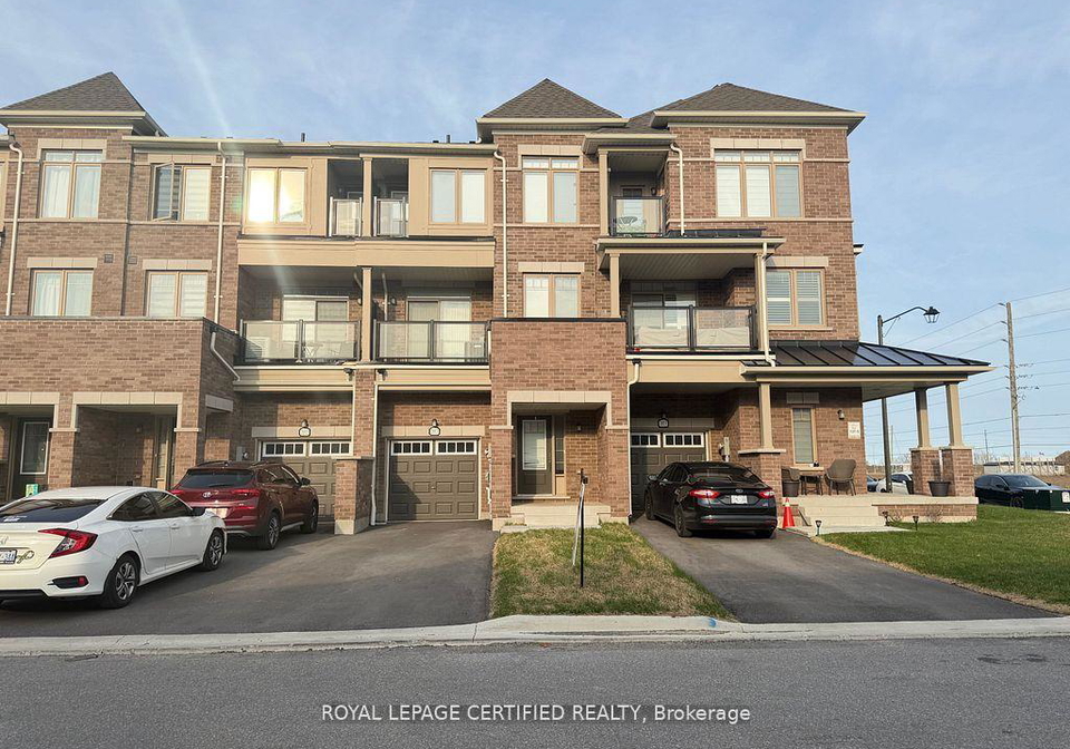 2013-cameron-lott-crescent-oshawa-ontario-e13433488