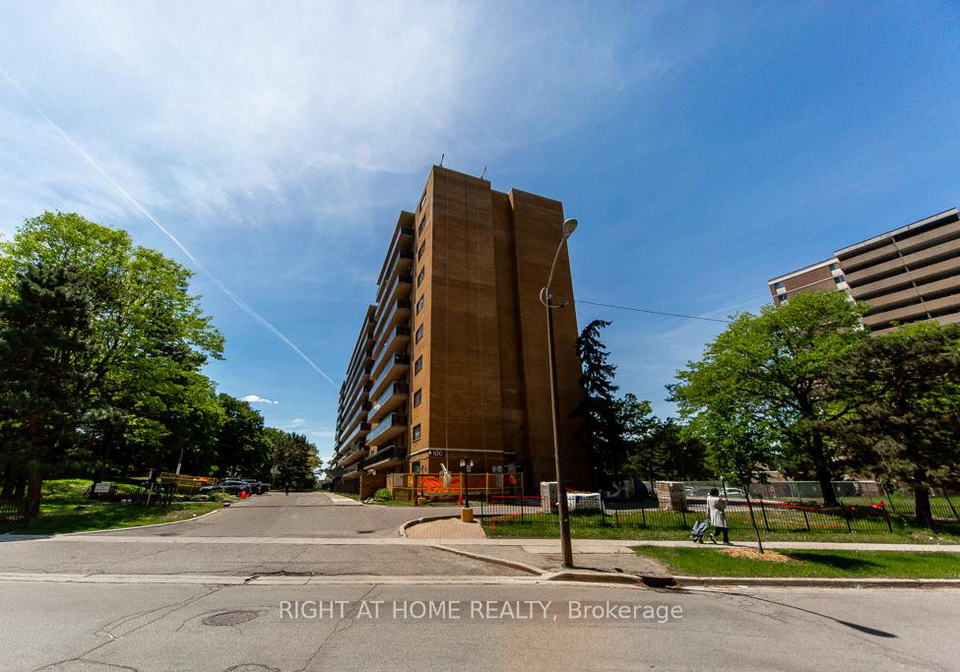 100-dundalk-drive-scarborough-ontario-e13433656