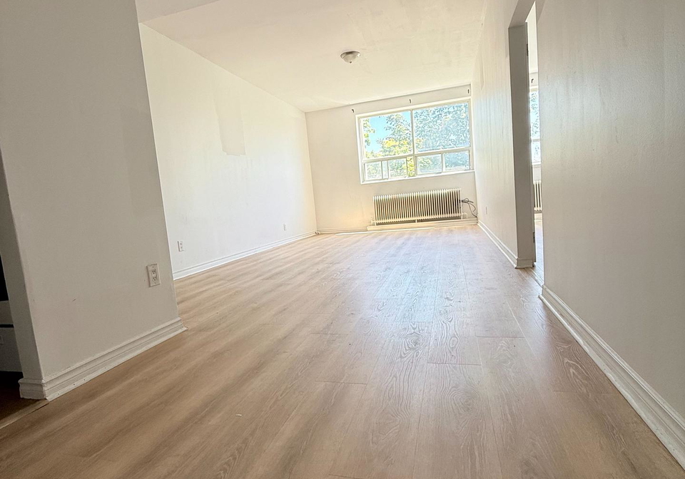 2881-lawrence-avenue-e-scarborough-ontario-e13433676