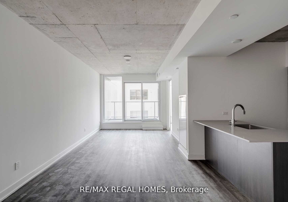 30-baseball-place-toronto-ontario-e13433972