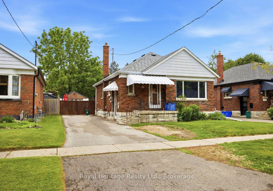 96-oakes-avenue-oshawa-ontario-e13434076