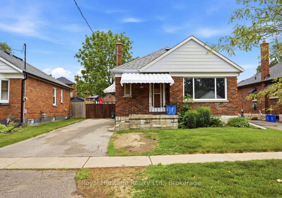 96-oakes-avenue-oshawa-ontario-e13434076