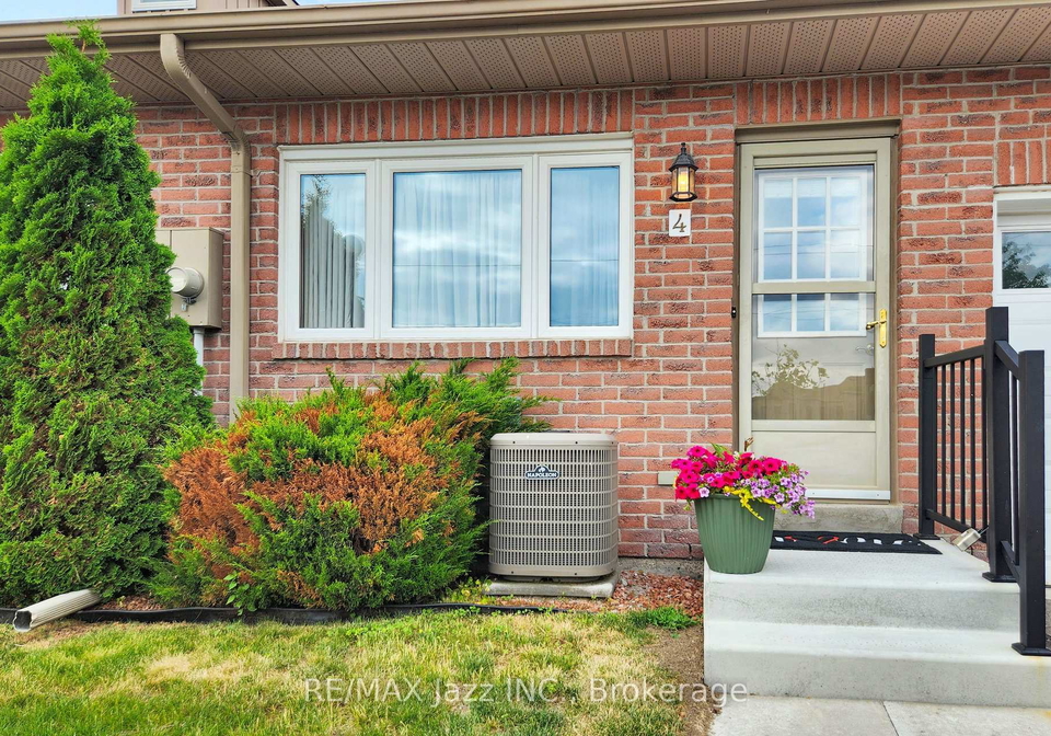 23water-street-scugog-ontario-e13434150
