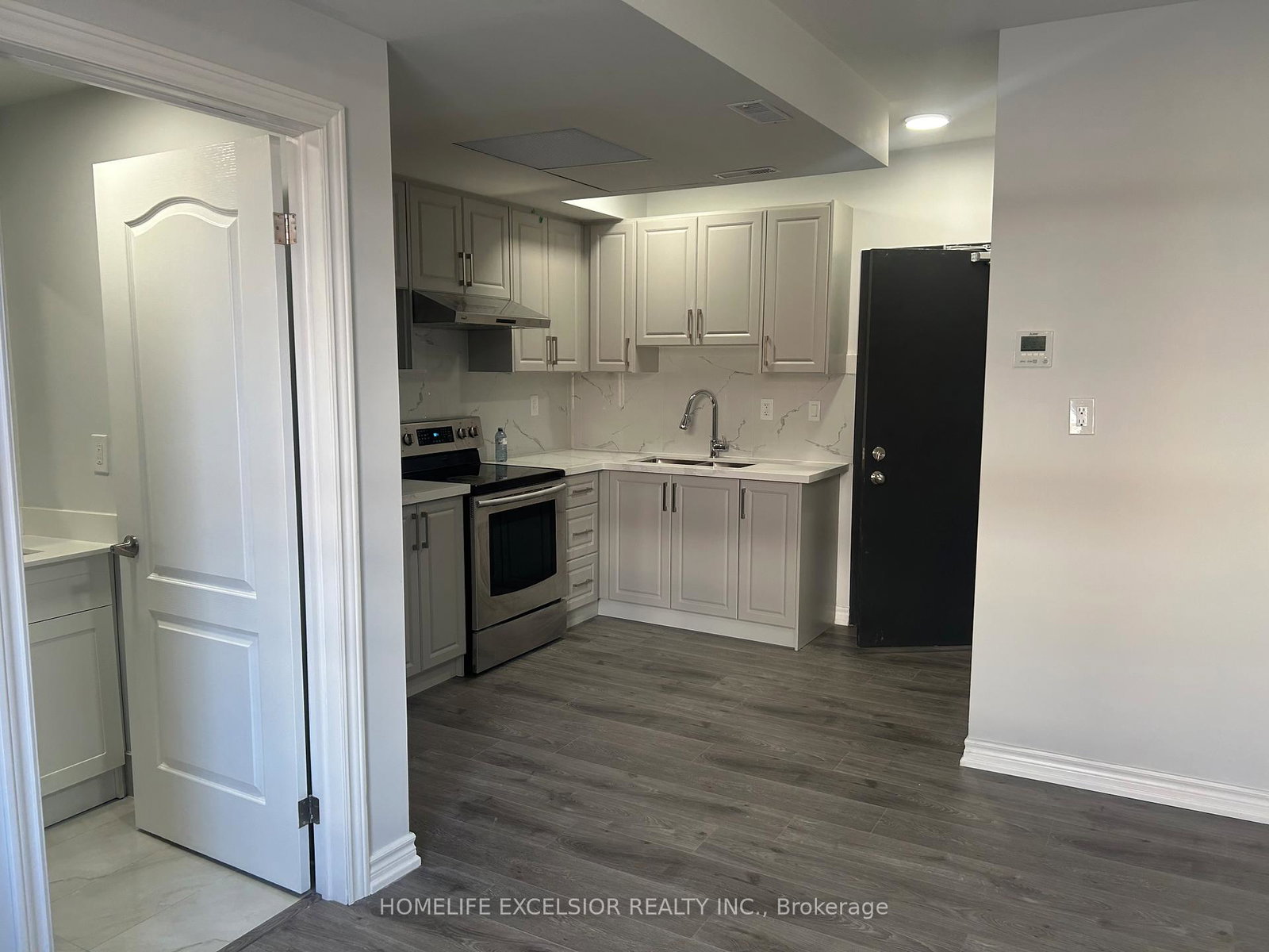 3-simcoe-street-s-oshawa-ontario-e13435440