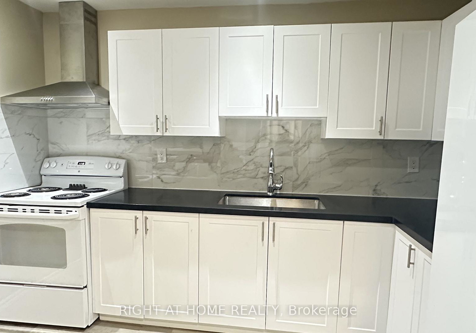 4064-lawrence-avenue-e-scarborough-ontario-e13435484