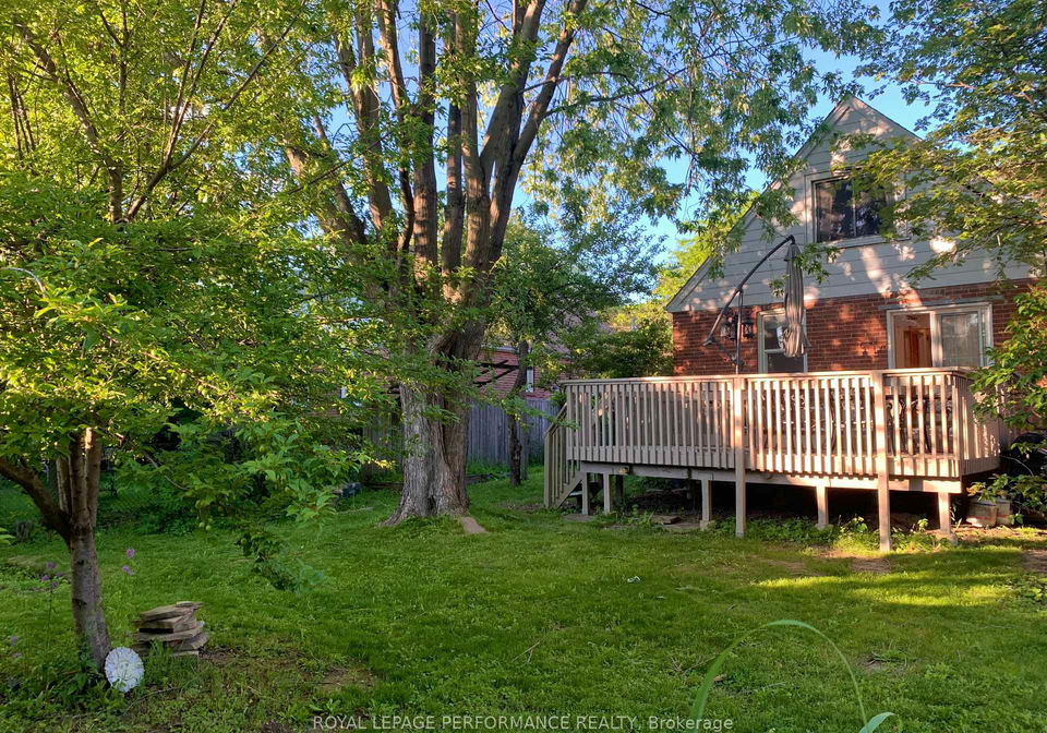 10-faulkland-road-scarborough-ontario-e13435594