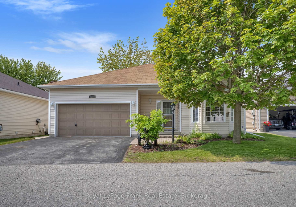 20-kissingbridge-lane-clarington-ontario-e13435906