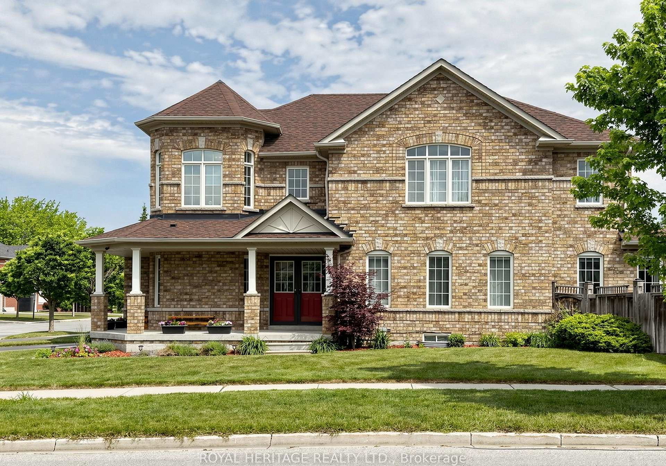 1-wakem-court-whitby-ontario-e13436014