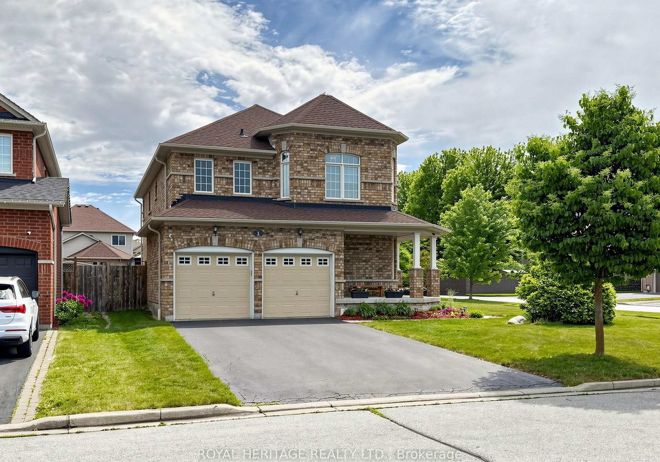 1-wakem-court-whitby-ontario-e13436014