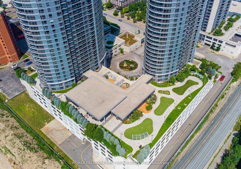 125-village-green-square-scarborough-ontario-e13436520