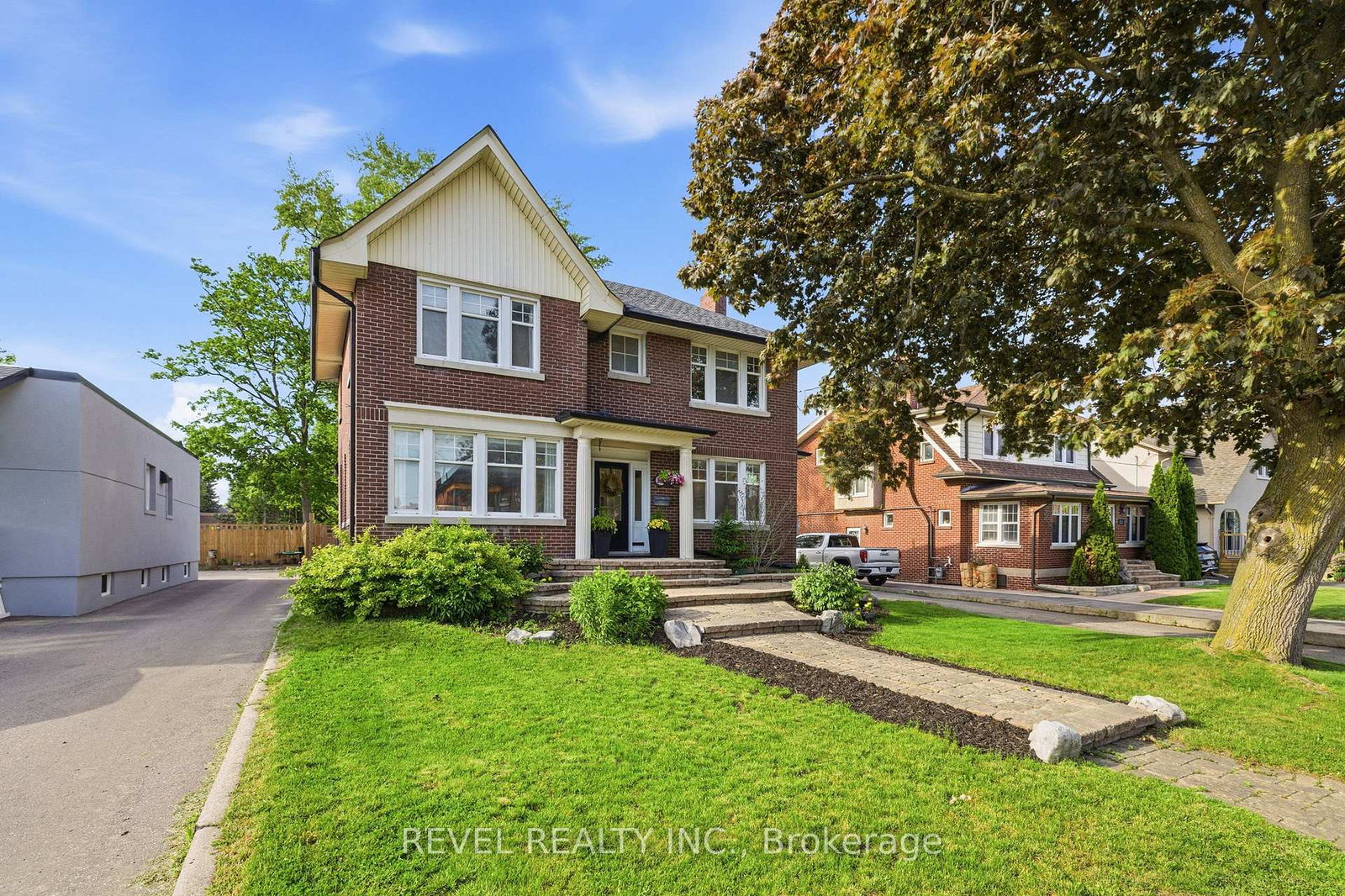 308-king-street-e-oshawa-ontario-e13436760