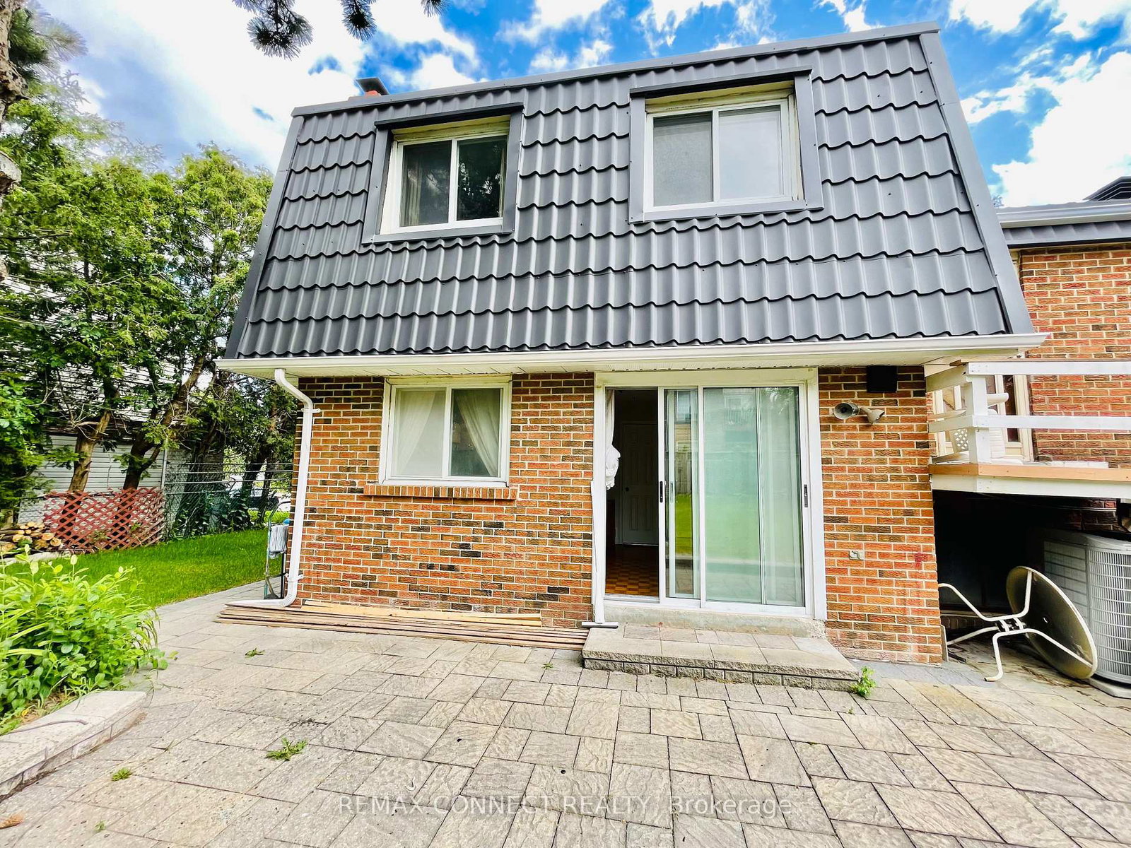 99-bushmills-square-scarborough-ontario-e13436934