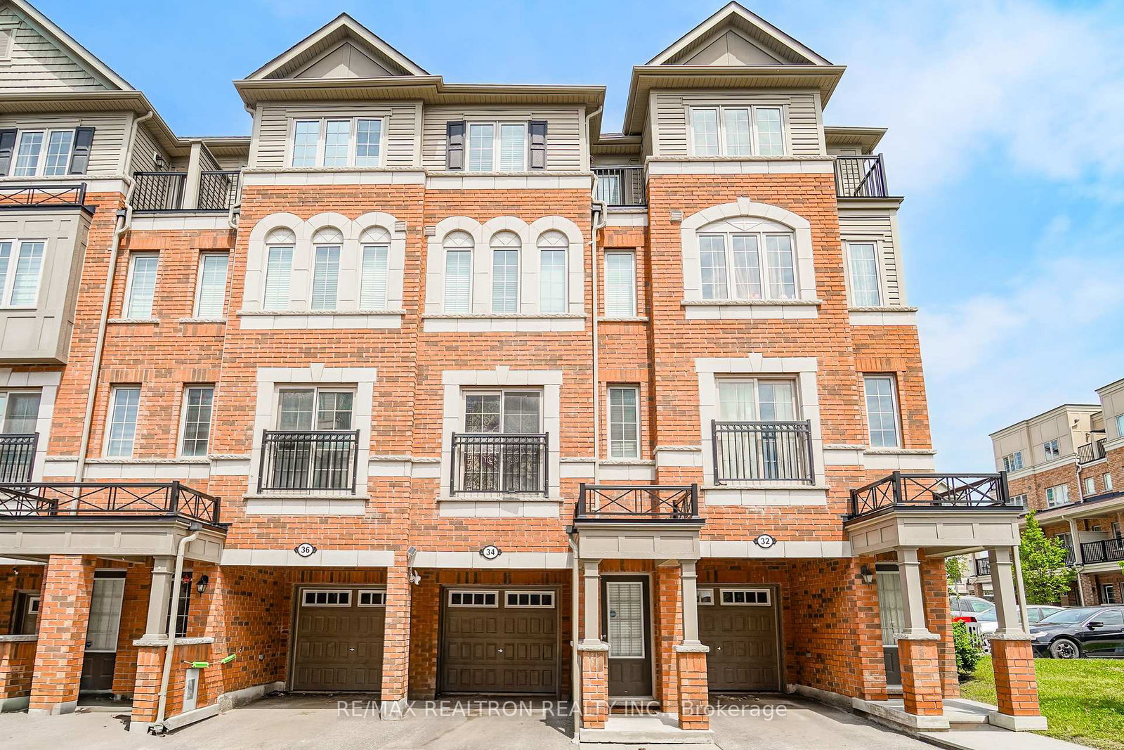 34-glenstal-path-oshawa-ontario-e13437140