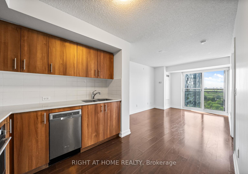 255-village-green-square-scarborough-ontario-e13437362