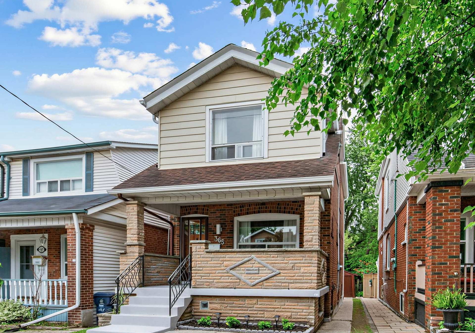 365-milverton-boulevard-east-york-ontario-e13437388