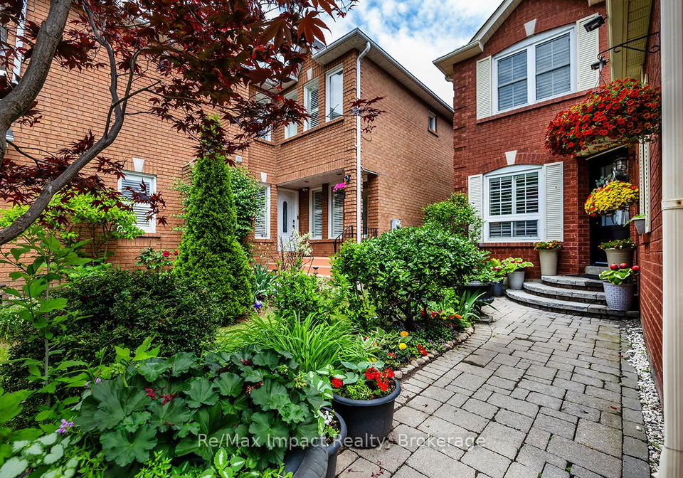 53-sable-crescent-w-whitby-ontario-e13437514