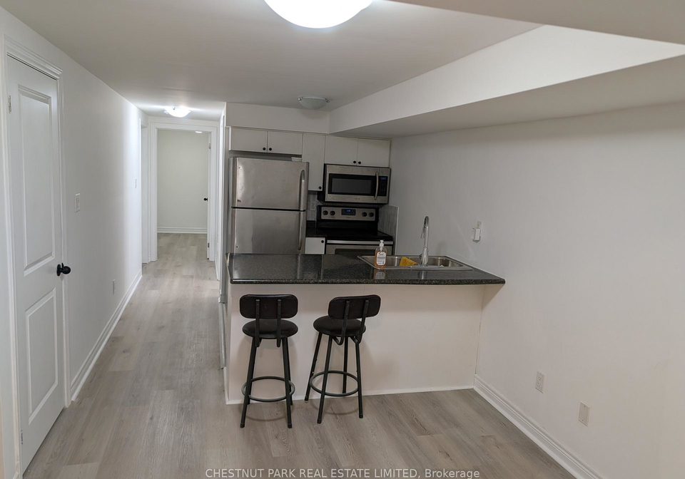 2823-st-clair-avenue-e-east-york-ontario-e13438156