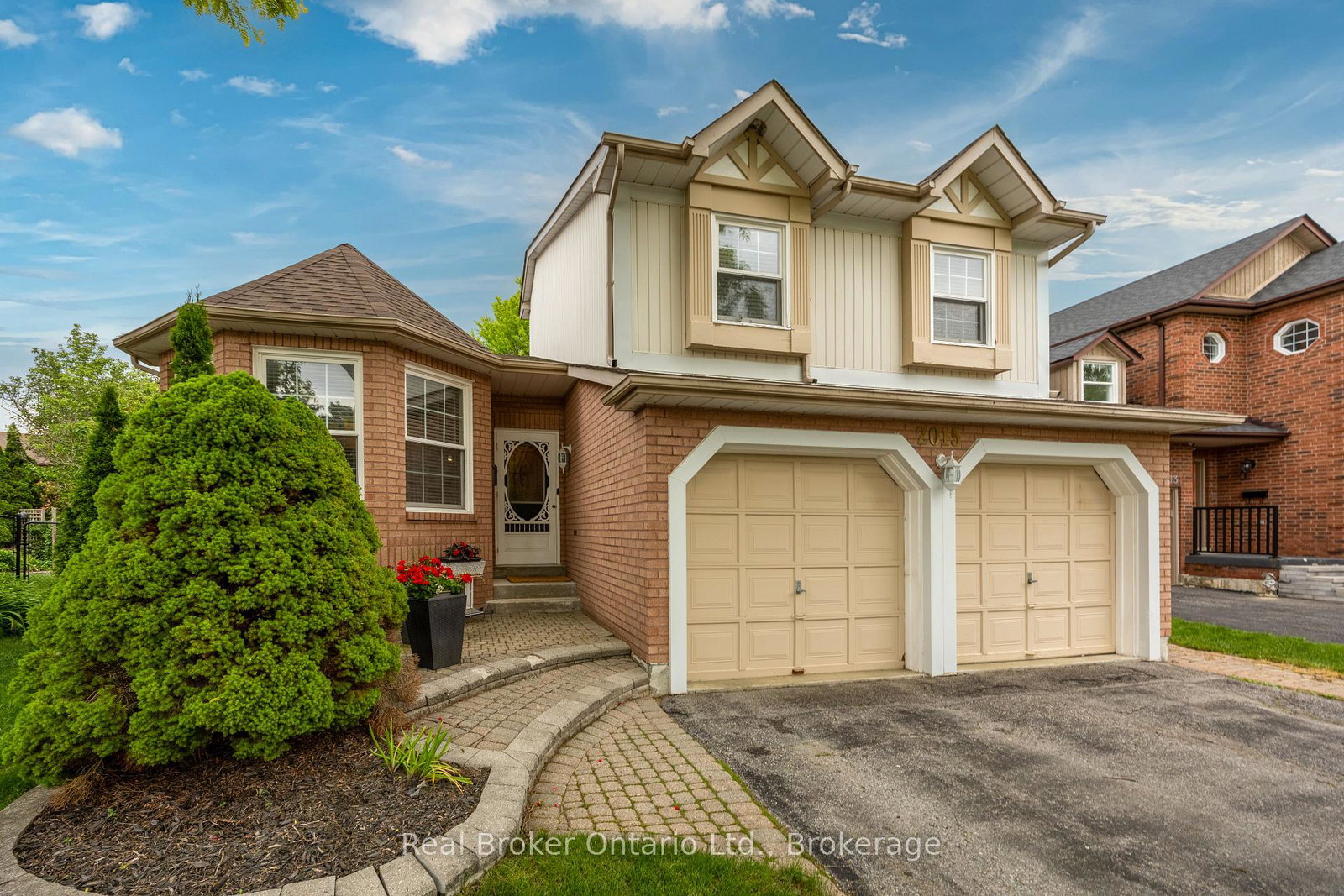 2015-blairwood-court-pickering-ontario-e13438662