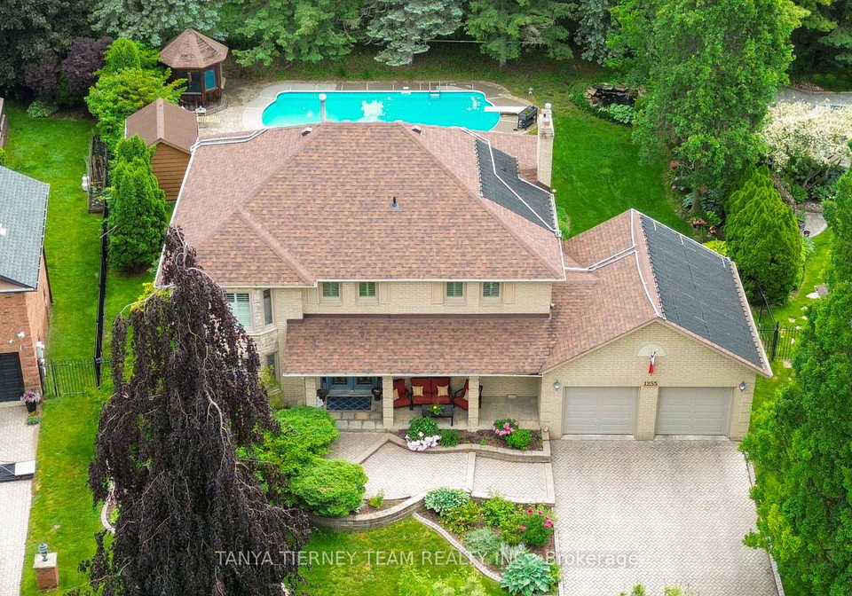 1255-abbey-road-pickering-ontario-e13438670
