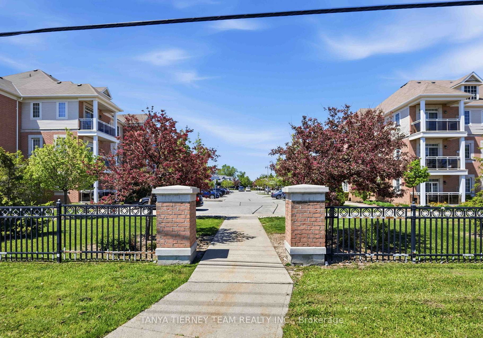 52-harvey-johnston-way-whitby-ontario-e13438972