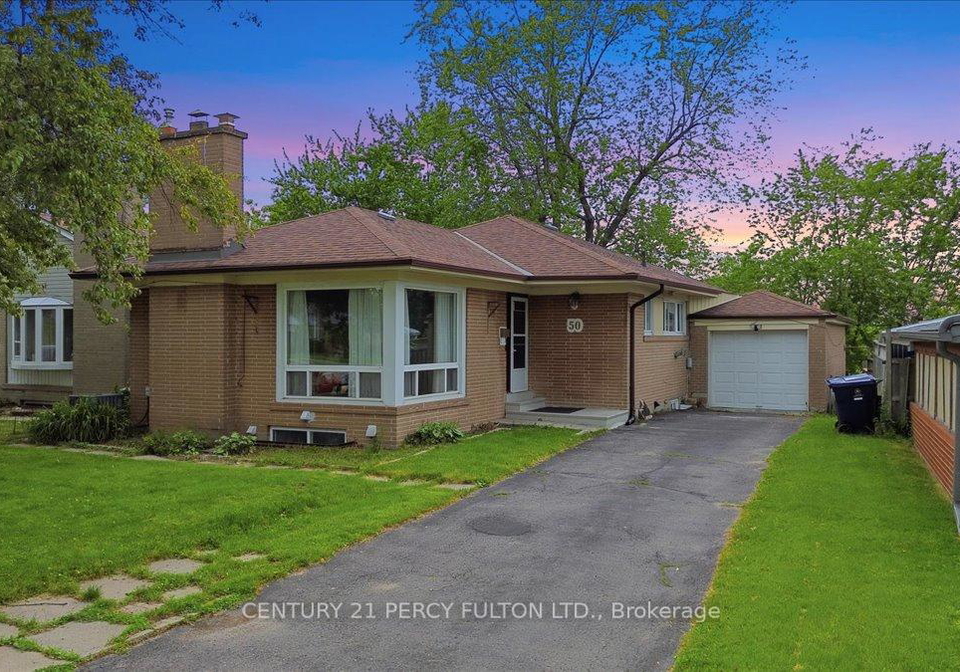 50-mooregate-avenue-scarborough-ontario-e13439280
