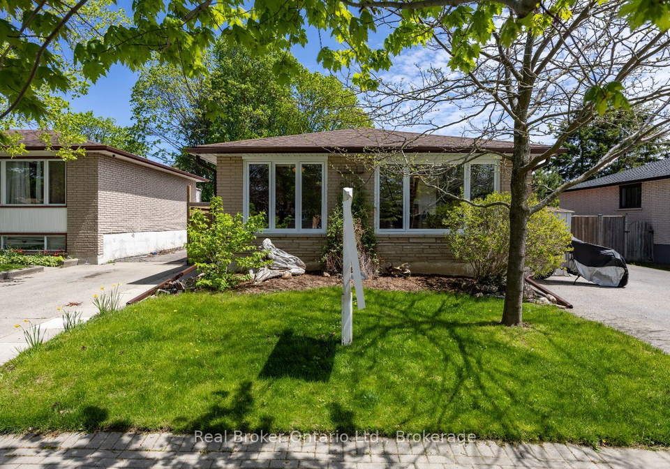 17-strike-avenue-clarington-ontario-e13439378