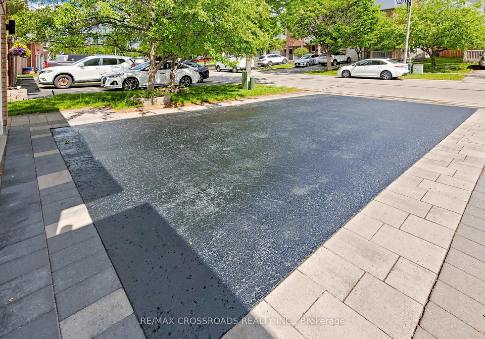 72-telegraph-drive-whitby-ontario-e13439532