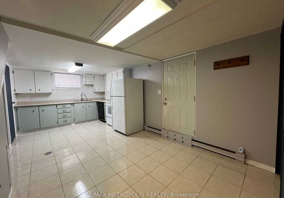 1101-king-street-whitby-ontario-e13440636
