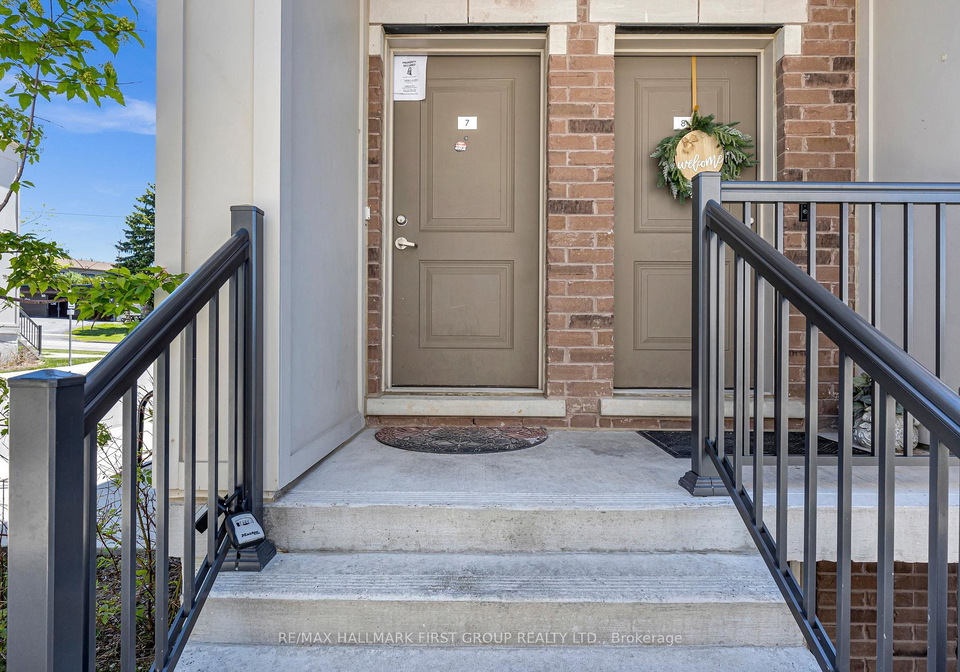490-beresford-path-oshawa-ontario-e13440678