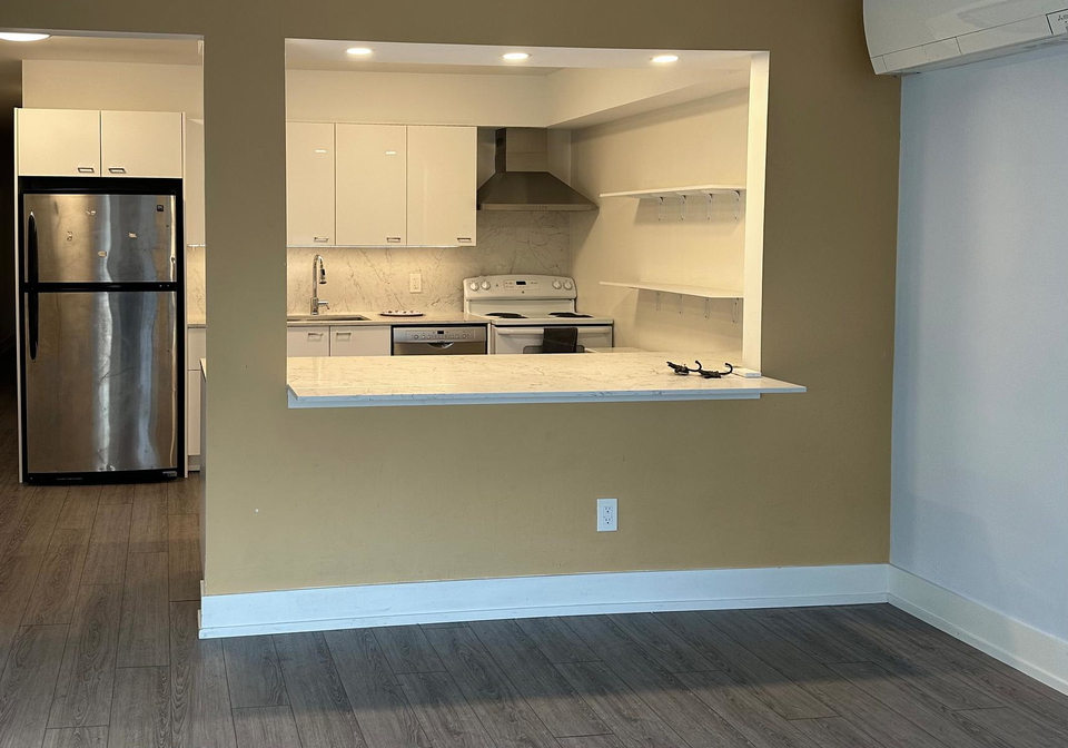 1089-broadview-avenue-east-york-ontario-e13441592