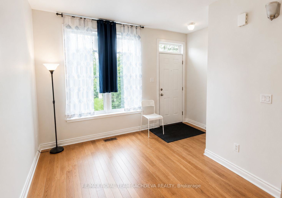 4262-kingston-road-scarborough-ontario-e13441698
