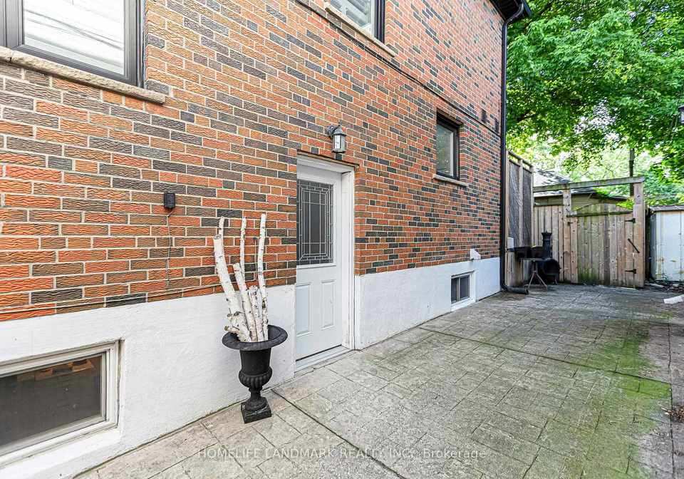 15-denton-avenue-east-york-ontario-e13442258