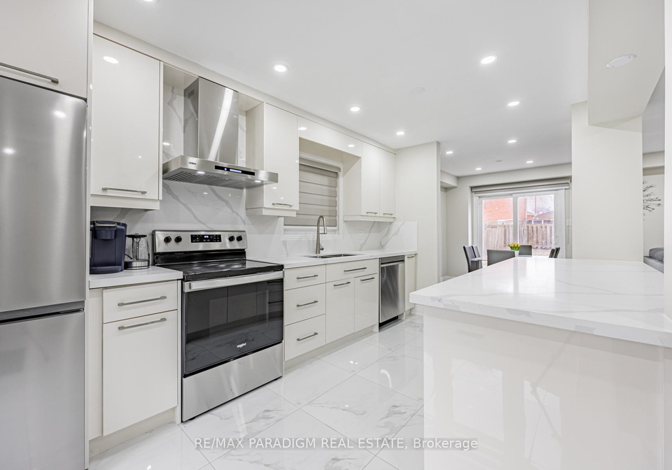 612-flavelle-court-pickering-ontario-e13442304