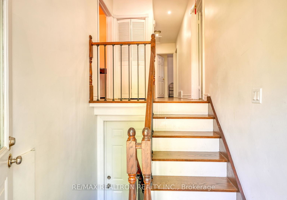 579-pinewood-street-oshawa-ontario-e13442652