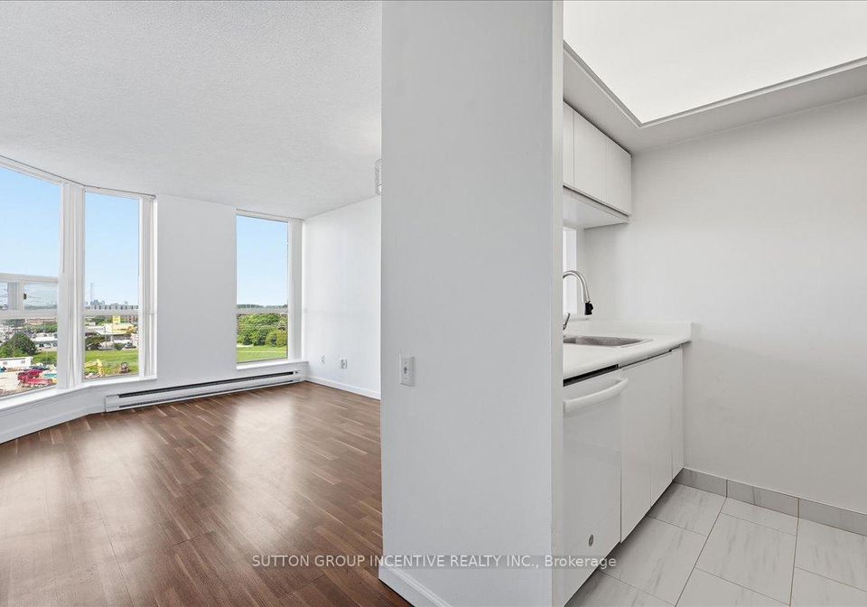 2460-eglinton-avenue-e-scarborough-ontario-e13442696