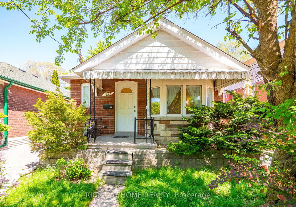 1109-greenwood-avenue-east-york-ontario-e13442984