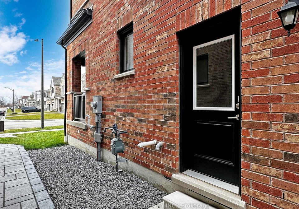 19-macpherson-street-whitby-ontario-e13442988