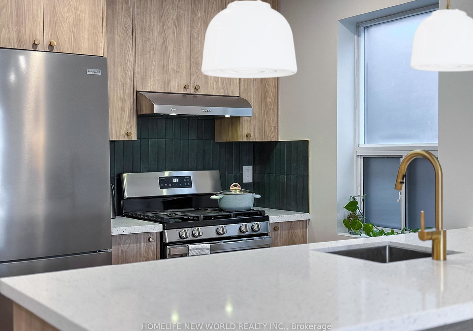 27-marigold-avenue-toronto-ontario-e13443032