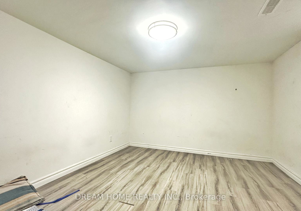 1018-kennedy-road-scarborough-ontario-e13443324