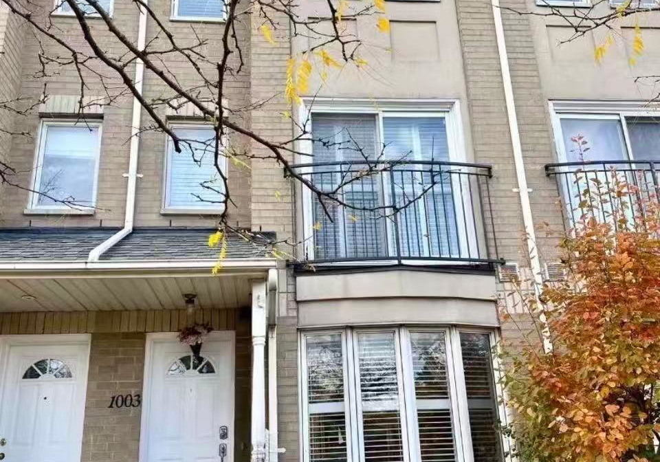 100329-rosebank-drive-scarborough-ontario-e13443428