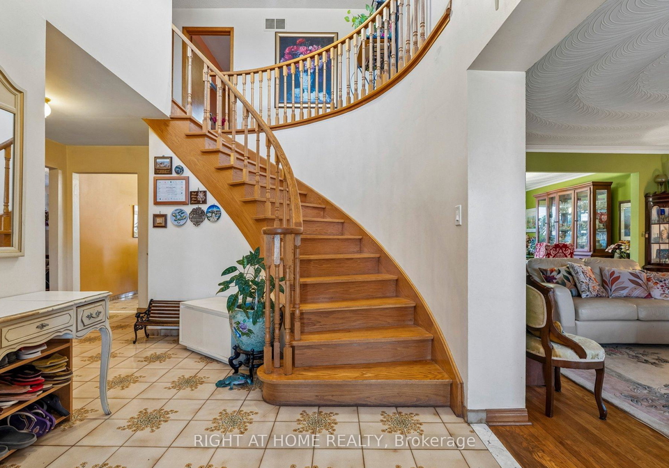 16-ascolda-boulevard-scarborough-ontario-e13443462