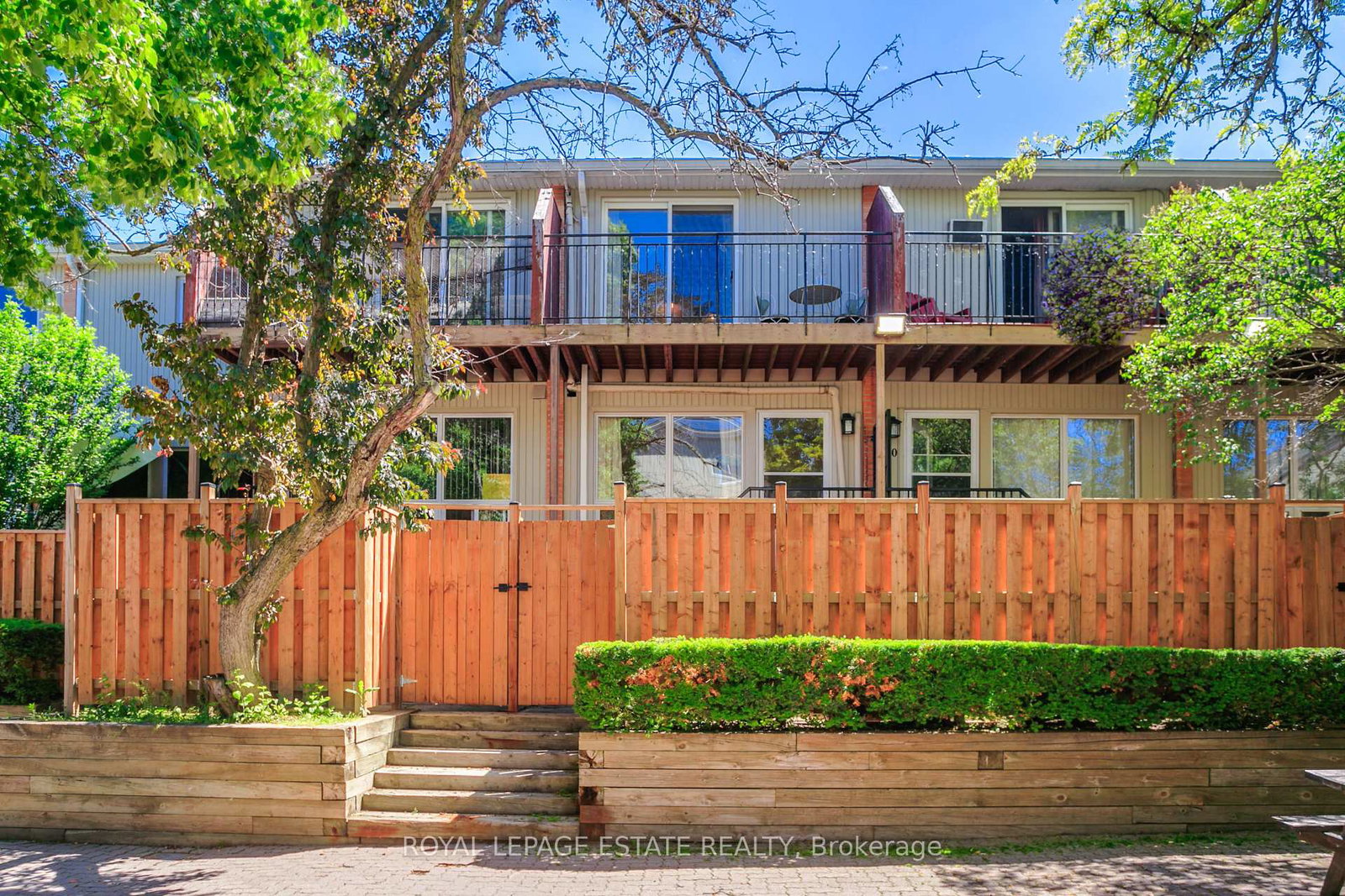 1209-queen-street-e-toronto-ontario-e13443752