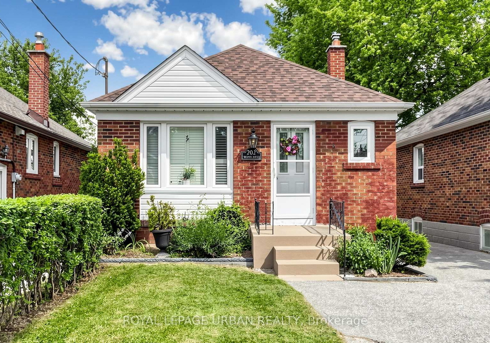 202-virginia-avenue-east-york-ontario-e13443992