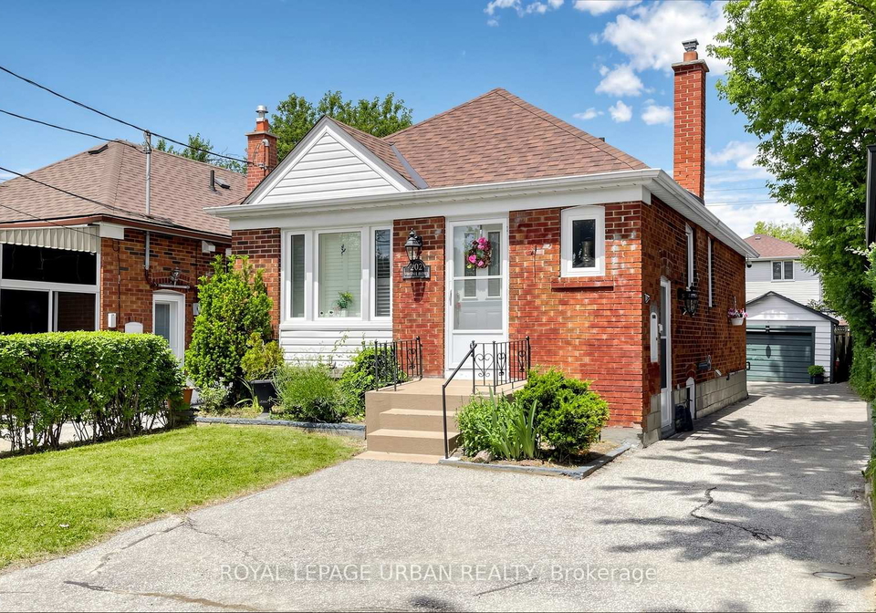 202-virginia-avenue-east-york-ontario-e13443992