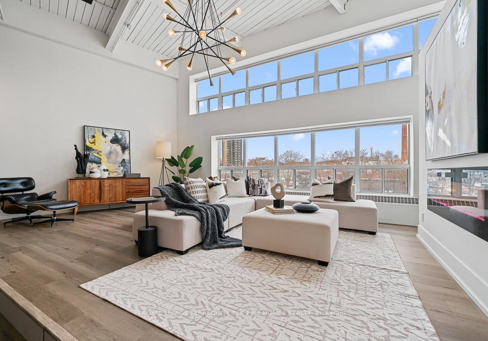 1173-dundas-street-e-toronto-ontario-e13445314