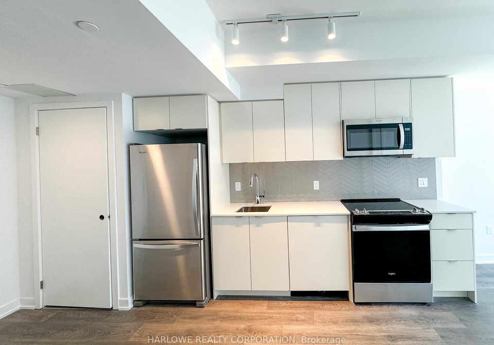 1604-charles-street-whitby-ontario-e13445592